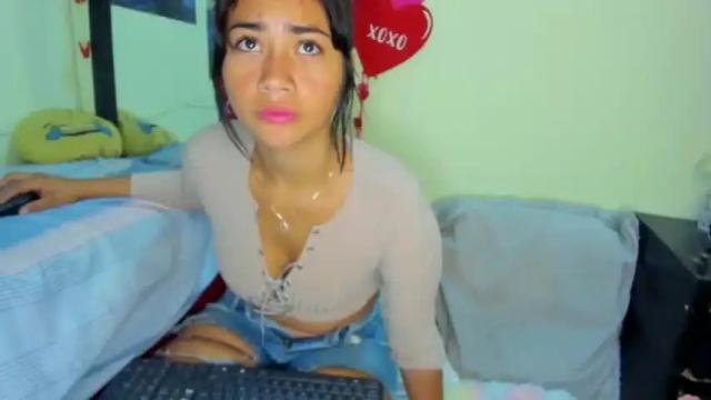 Image 3 of _gianna_18 Stream on Chaturbate on 16 months ago