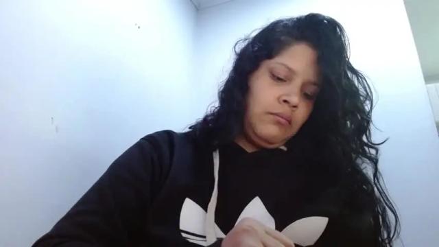 Image 2 of _gianna_love Stream on Chaturbate on 14 months ago
