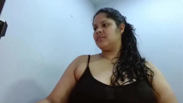 Image 2 of _gianna_love Stream on Chaturbate on 14 months ago