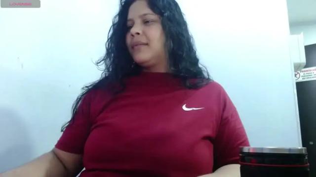 Image 12 of _gianna_love Stream on Chaturbate on 14 months ago