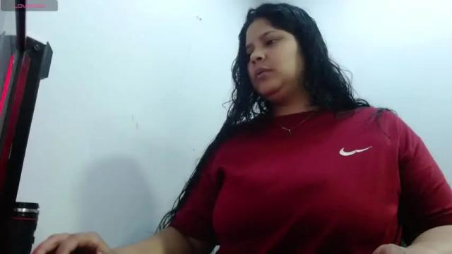 Image 4 of _gianna_love Stream on Chaturbate on 14 months ago