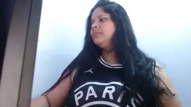 Image 4 of _gianna_love Stream on Chaturbate on 14 months ago