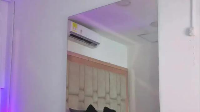 Image 3 of _gingercherry_ Stream on Chaturbate on 17 days ago