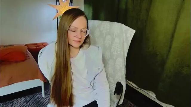 Image 10 of _goldilocks__ Stream on Chaturbate on 15 days ago