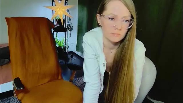 Image 11 of _goldilocks__ Stream on Chaturbate on 4 days ago