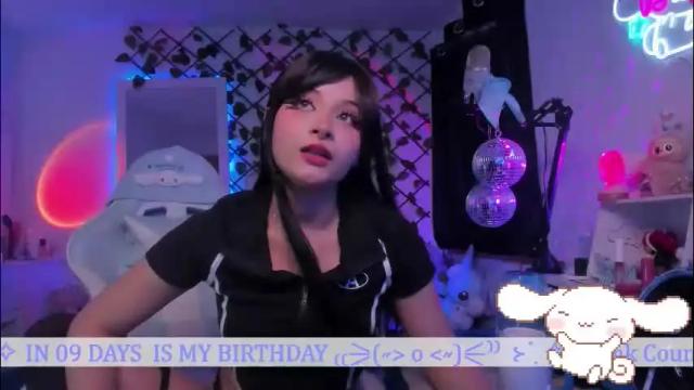 Image 2 of _heavenly_blue_ Stream on Chaturbate on 1 month ago