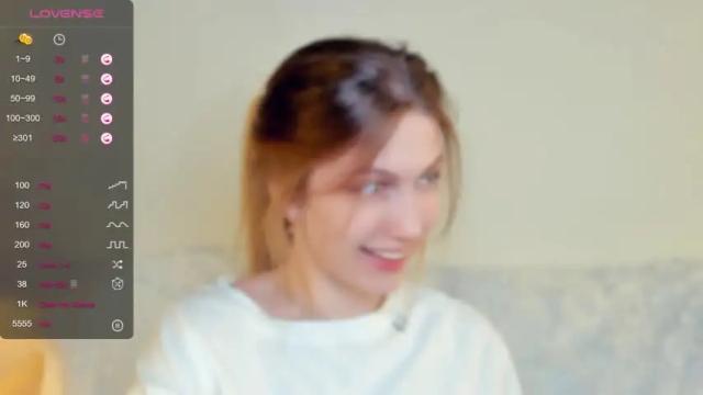 Image 10 of _hollydolly_ Stream on Chaturbate on 14 months ago