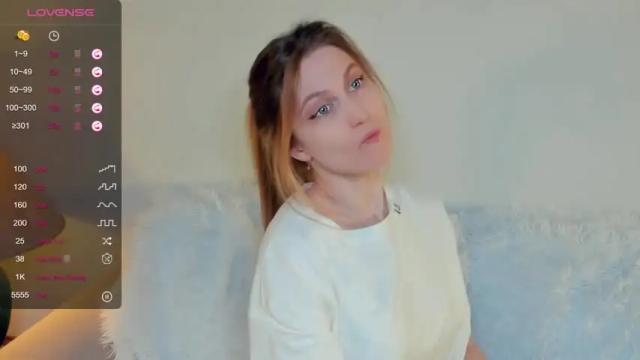 Image 3 of _hollydolly_ Stream on Chaturbate on 14 months ago