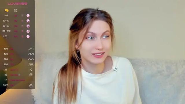 Image 6 of _hollydolly_ Stream on Chaturbate on 14 months ago