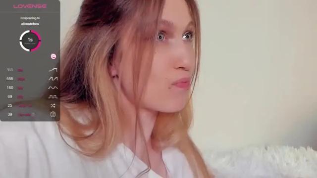 Image 8 of _hollydolly_ Stream on Chaturbate on 14 months ago