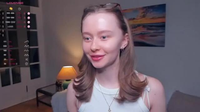 Image 3 of _hollydolly_ Stream on Chaturbate on 14 months ago