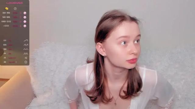 Image 4 of _hollydolly_ Stream on Chaturbate on 14 months ago