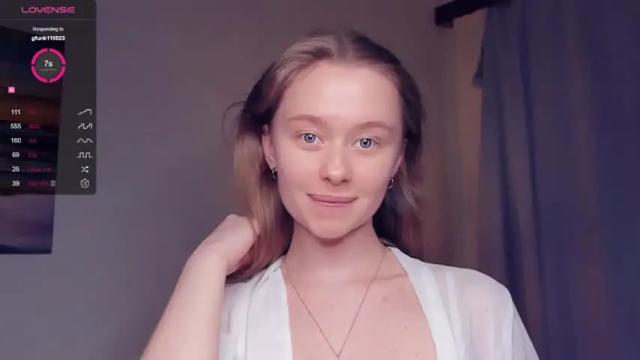 Image 8 of _hollydolly_ Stream on Chaturbate on 14 months ago