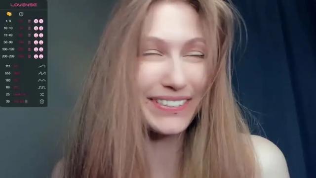 Image 11 of _hollydolly_ Stream on Chaturbate on 14 months ago