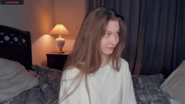 Image 12 of _hollydolly_ Stream on Chaturbate on 13 months ago