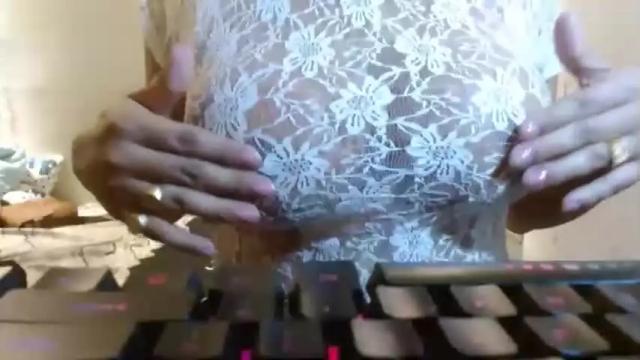 Image 4 of _hotpaulaxx Stream on Chaturbate on 16 months ago
