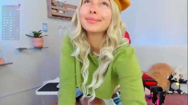 Image 2 of _hottie__ Stream on Chaturbate on 21 days ago