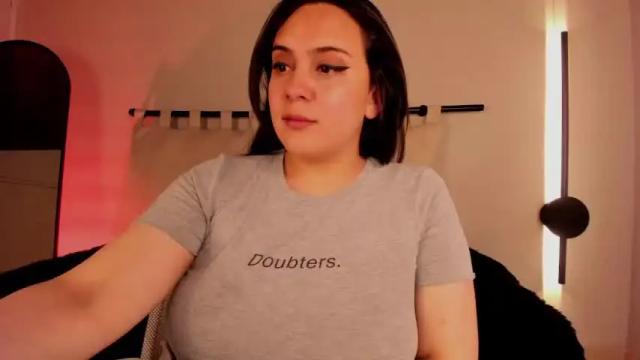 Image 3 of _irinna_ Stream on Chaturbate on 17 months ago