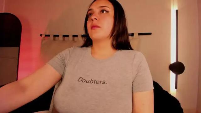 Image 4 of _irinna_ Stream on Chaturbate on 17 months ago