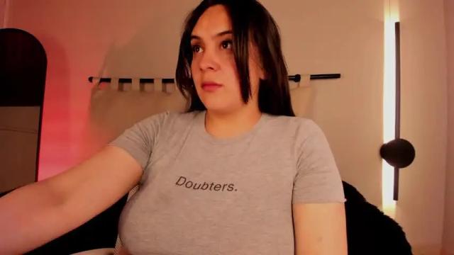 Image 6 of _irinna_ Stream on Chaturbate on 17 months ago