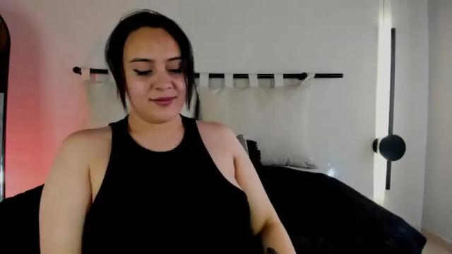 Image 4 of _irinna_ Stream on Chaturbate on 17 months ago