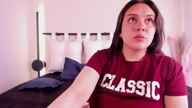 Image 2 of _irinna_ Stream on Chaturbate on 16 months ago