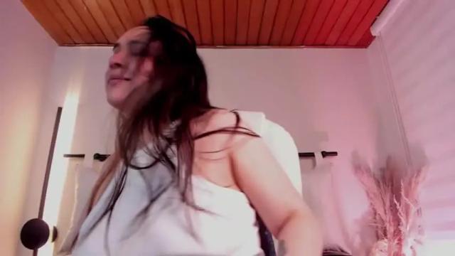Image 3 of _irinna_ Stream on Chaturbate on 16 months ago