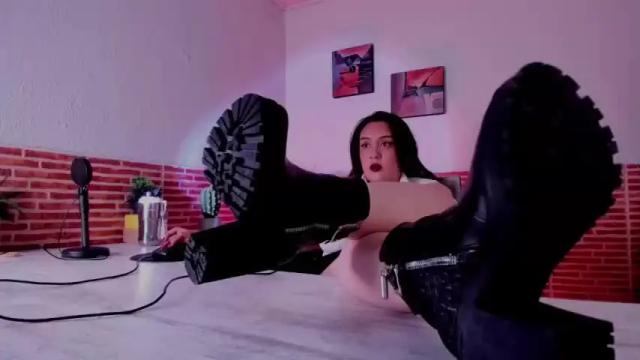 Image 10 of _irinna_ Stream on Chaturbate on 15 months ago
