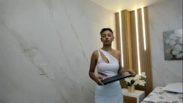 Image 4 of _iris_evans Stream on Chaturbate on 1 month ago