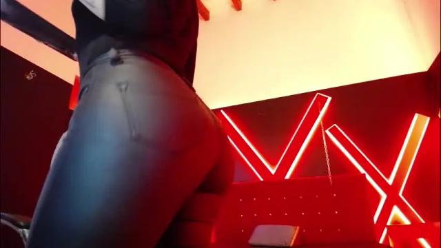 Image 2 of _isaabellaa Stream on Chaturbate on 1 month ago