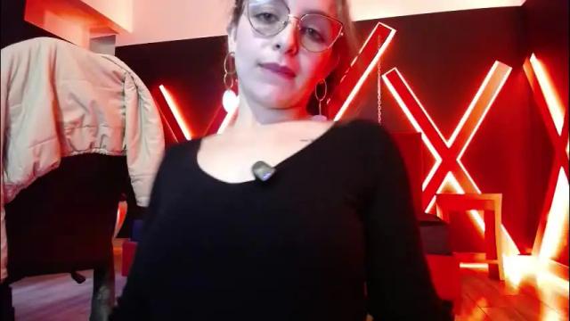 Image 3 of _isaabellaa Stream on Chaturbate on 1 month ago