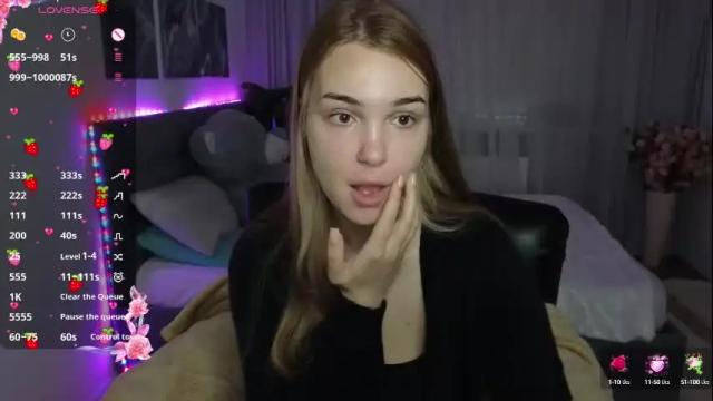 Image 3 of _ivy__ Stream on Chaturbate on 26 days ago