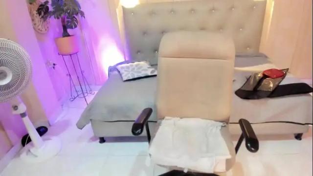 Image 11 of _jade_reyez Stream on Chaturbate on 1 month ago