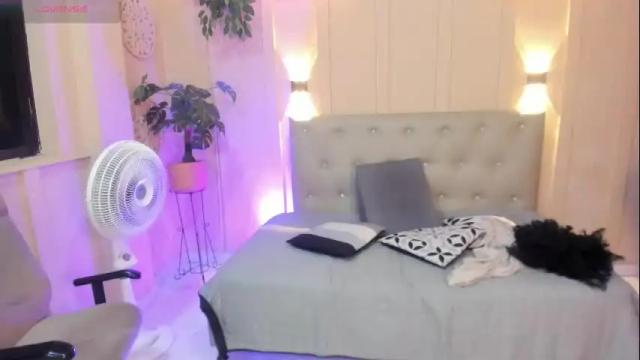 Image 10 of _jade_reyez Stream on Chaturbate on 1 month ago