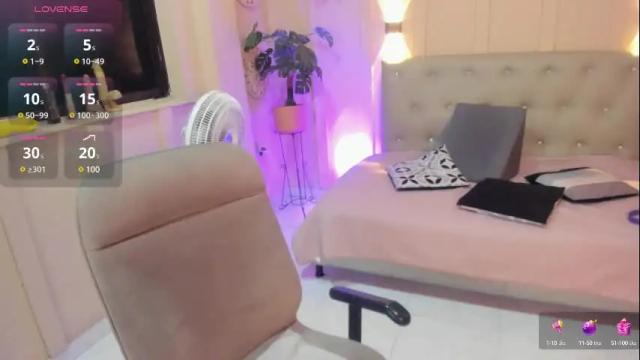 Image 4 of _jade_reyez Stream on Chaturbate on 1 month ago