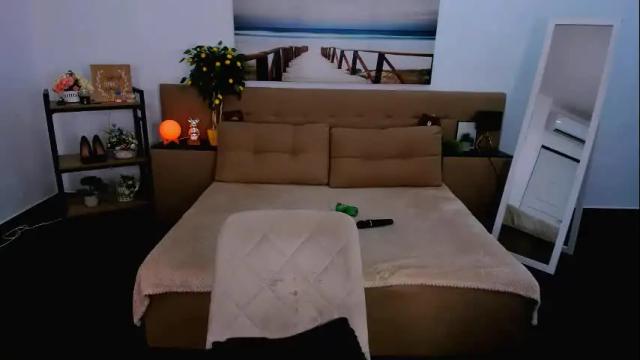 Image 2 of _janet_winston Stream on Chaturbate on 14 days ago