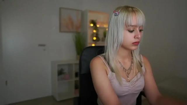 Image 2 of _jessejane_ Stream on Chaturbate on 17 months ago