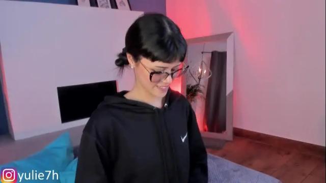 Image 2 of _jessy_moon_ Stream on Chaturbate on 9 days ago