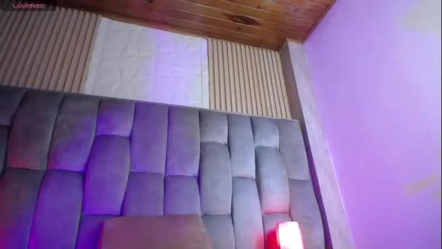 Image 2 of _johana18 Stream on Chaturbate on 1 month ago