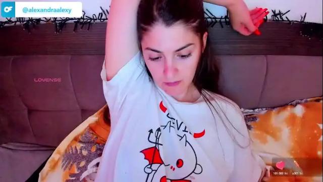 Image 10 of _just_a_simple_girl Stream on Chaturbate on 1 month ago