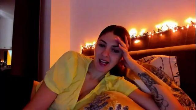 Thumbnail 1, _just_a_simple_girl's Stream at Chaturbate, 25 days ago