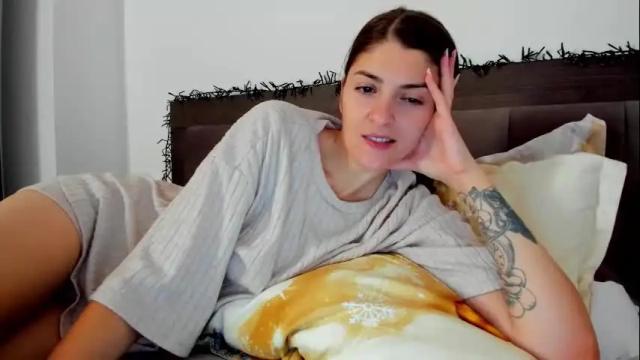 Image 3 of _just_a_simple_girl Stream on Chaturbate on 20 days ago