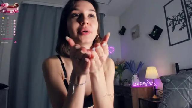 Image 2 of _just_beatiful_ Stream on Chaturbate on 20 months ago