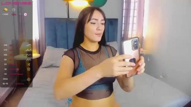 Image 2 of _karoline_smith Stream on Chaturbate on 21 months ago