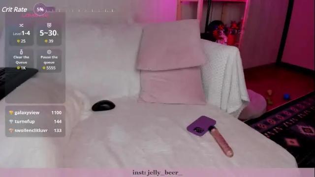 Image 4 of _kiki_pie Stream on Chaturbate on 19 days ago