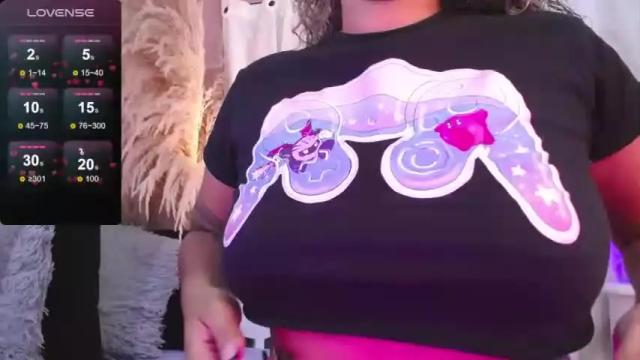 Image 12 of _kimmysantos_ Stream on Chaturbate on 14 months ago