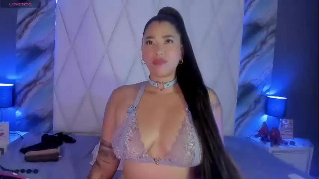 Image 10 of _kimmysantos_ Stream on Chaturbate on 2 days ago