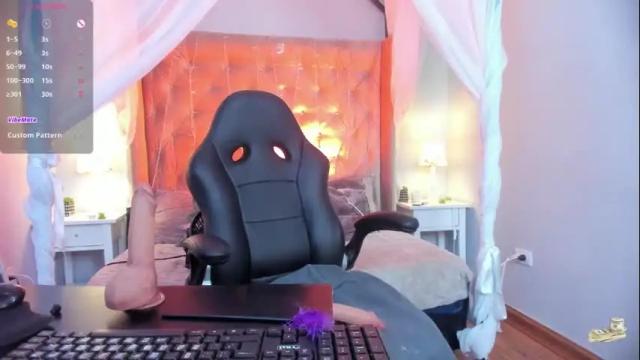 Image 10 of _kiramoon__ Stream on Chaturbate on 1 month ago