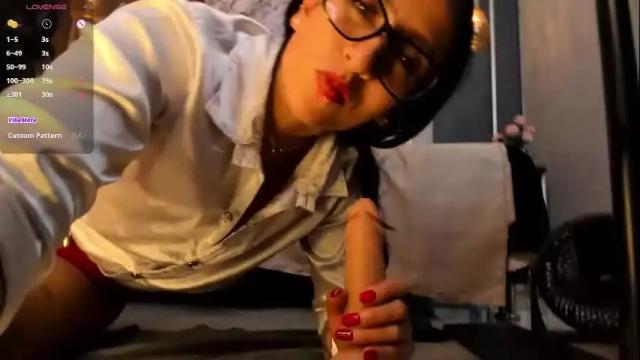 Image 12 of _kiramoon__ Stream on Chaturbate on 2 days ago