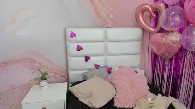 Image 3 of _kitty_horny Stream on Chaturbate on 16 months ago